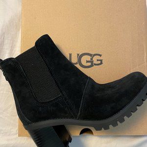 UGG Hazel Suede Boots Size 9
